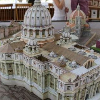 Виставка 3D-макетів відомих будівель світу