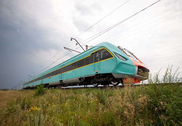 Новий швидкісний поїзд серії ДПКр-2 (КВБЗ)