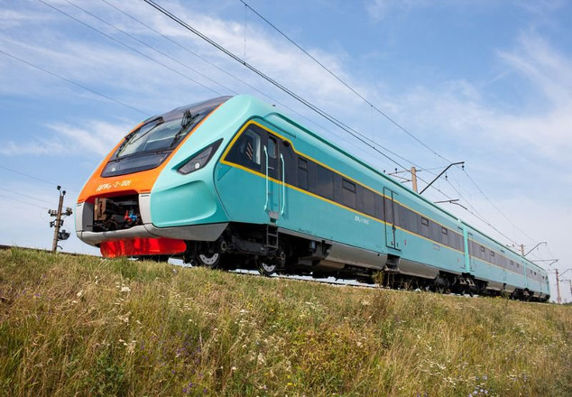 Новий швидкісний поїзд серії ДПКр-2 (КВБЗ)